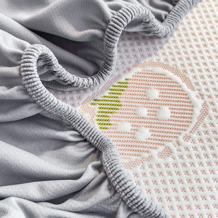 91家纺网 家纺一手货源 找家纺 凯罗 2026新款A类凉豆豆学生宿舍用床席可水洗凉席席子床笠款 波点草莓-床笠款