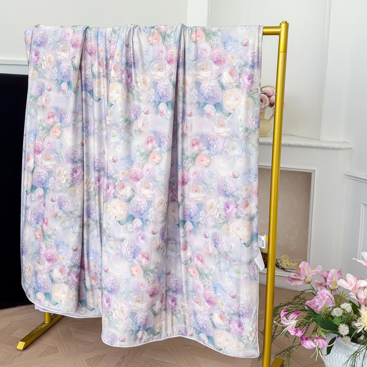 91家纺网 家纺一手货源 找家纺 归属 2026春夏新款数码印花凉感丝夏被夏凉被空调被系列 梦柔