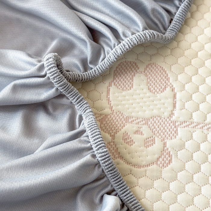 91家纺网 家纺一手货源 找家纺 凯罗 2026新款A类凉豆豆学生宿舍用床席可水洗凉席席子床笠款 敦敦熊-粉-床笠款