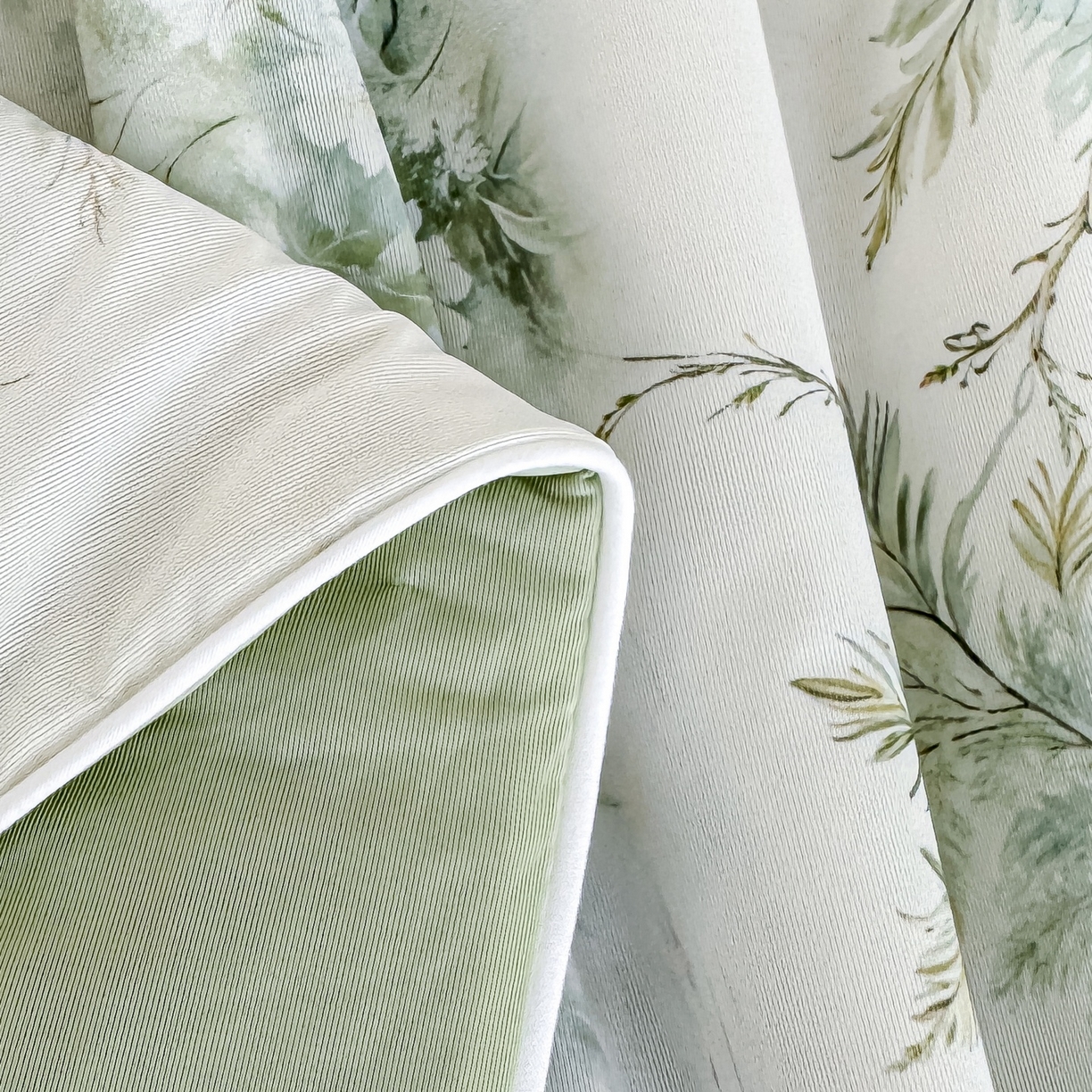 91家纺网 家纺一手货源 找家纺 归属 2026春夏新款数码印花凉感丝夏被夏凉被空调被系列 青枝