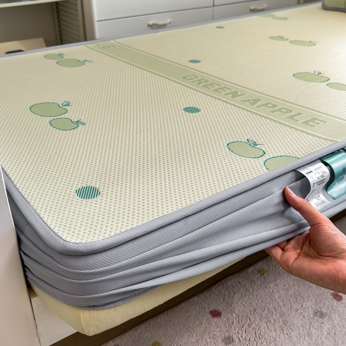 91家纺网 家纺一手货源 找家纺 凯罗 2026新款A类凉豆豆学生宿舍用床席可水洗凉席席子床笠款 青苹果乐园-床笠款