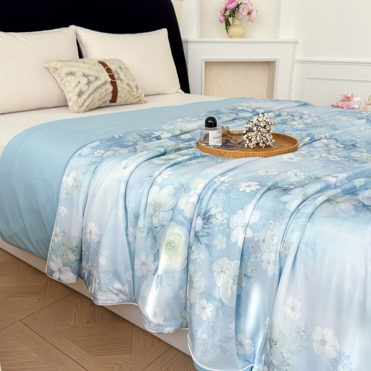 91家纺网 家纺一手货源 找家纺 归属 2026春夏新款数码印花凉感丝夏被夏凉被空调被系列 绒花（绿）