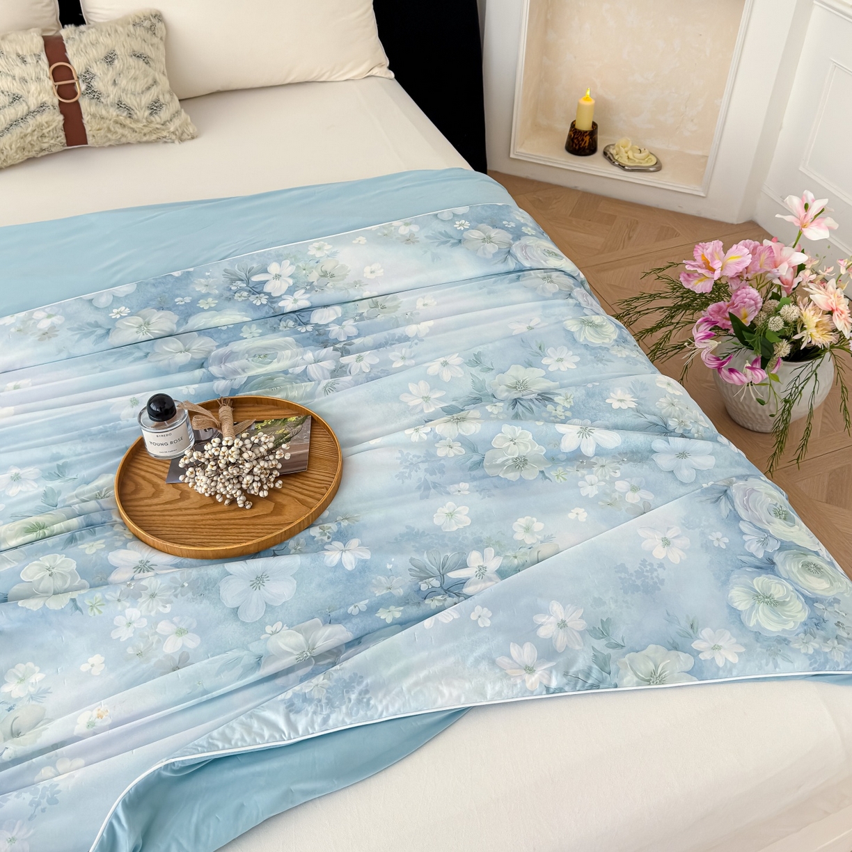 91家纺网 家纺一手货源 找家纺 归属 2026春夏新款数码印花凉感丝夏被夏凉被空调被系列 绒花（绿）