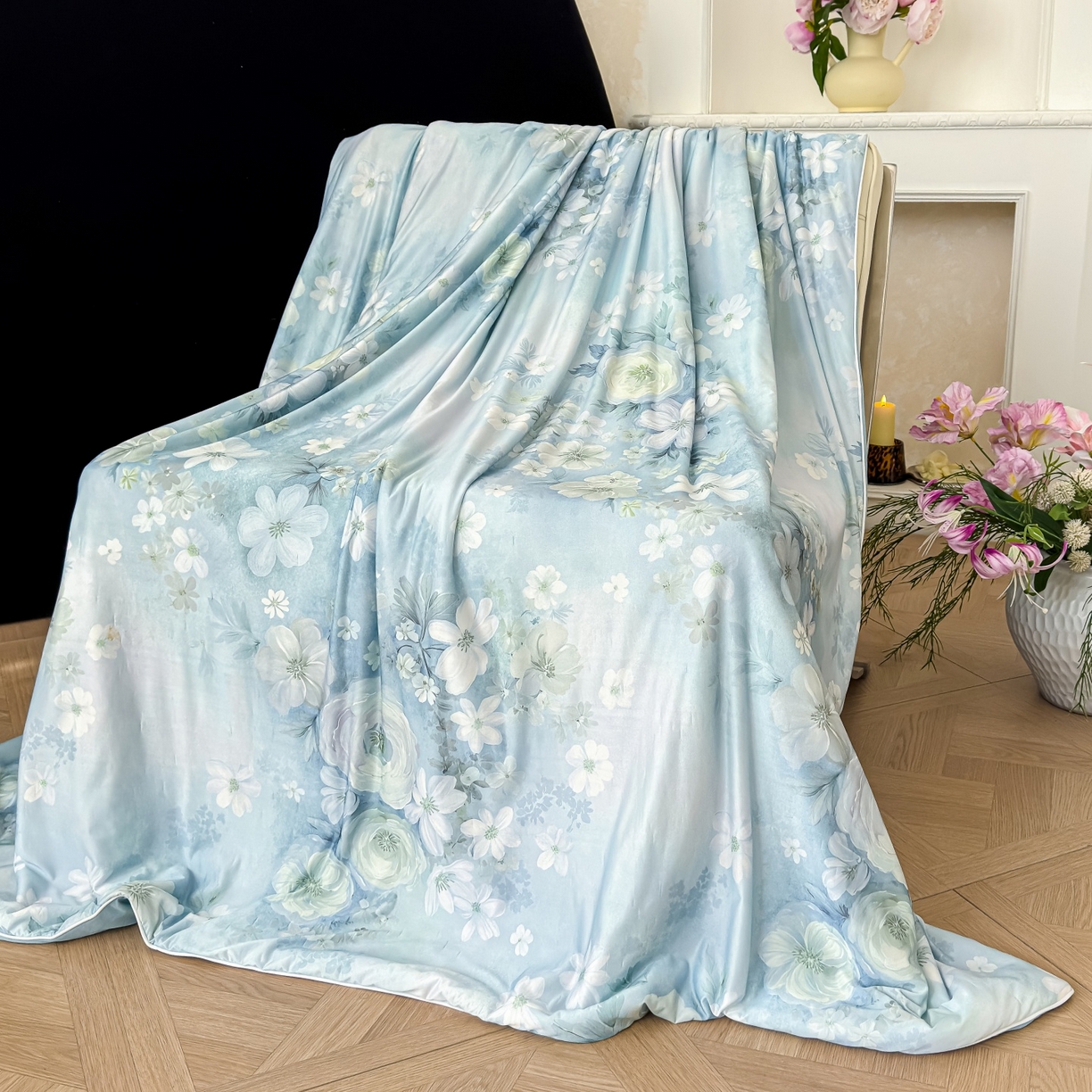 91家纺网 家纺一手货源 找家纺 归属 2026春夏新款数码印花凉感丝夏被夏凉被空调被系列 绒花（绿）