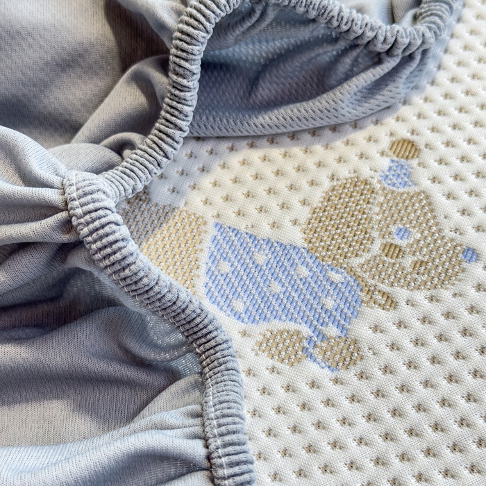 91家纺网 家纺一手货源 找家纺 凯罗 2026新款A类凉豆豆学生宿舍用床席可水洗凉席席子床笠款 小萌狗-床笠款