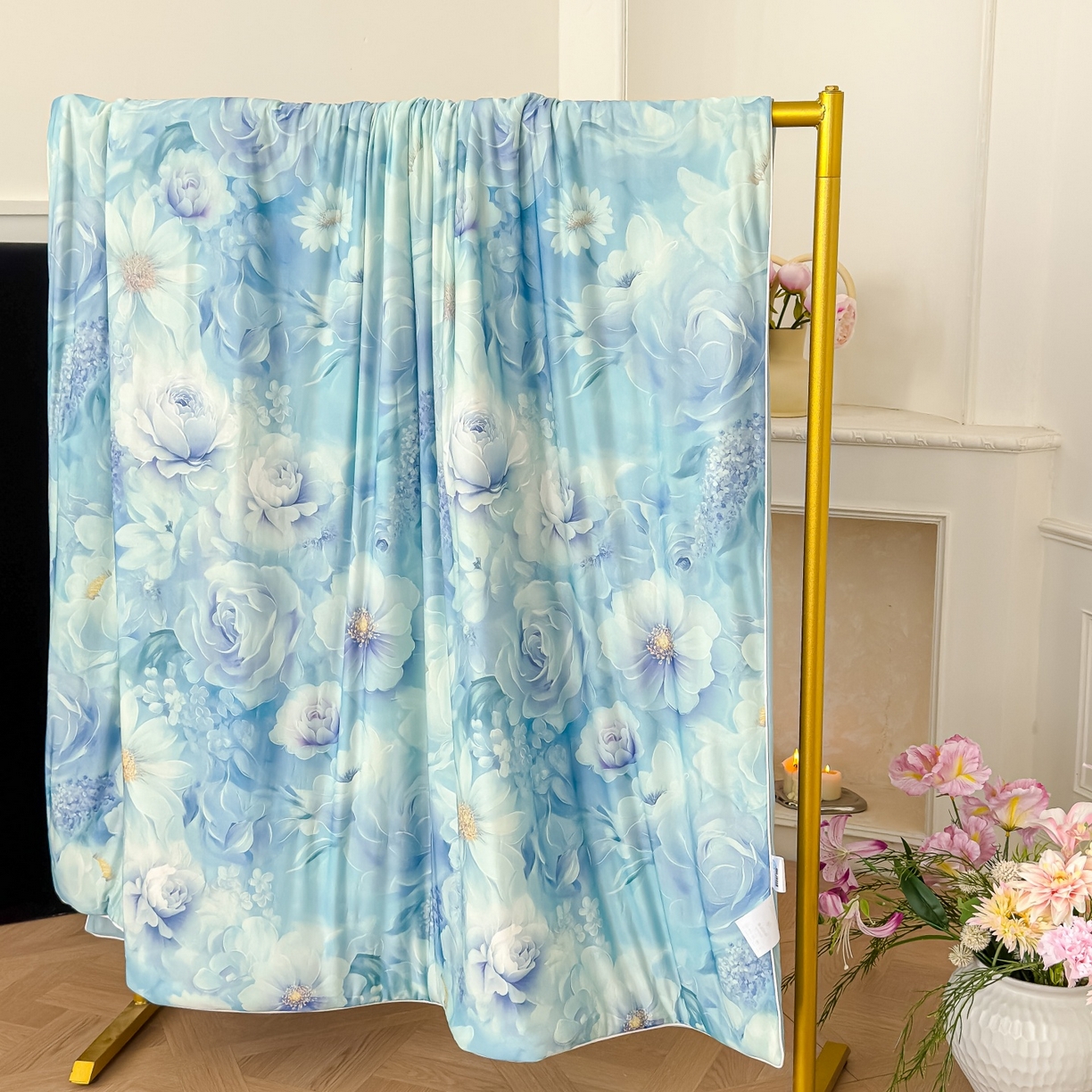 91家纺网 家纺一手货源 找家纺 归属 2026春夏新款数码印花凉感丝夏被夏凉被空调被系列 柔依