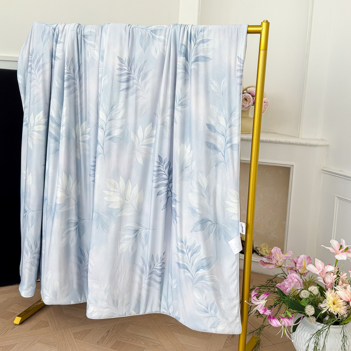 91家纺网 家纺一手货源 找家纺 归属 2026春夏新款数码印花凉感丝夏被夏凉被空调被系列 相遇