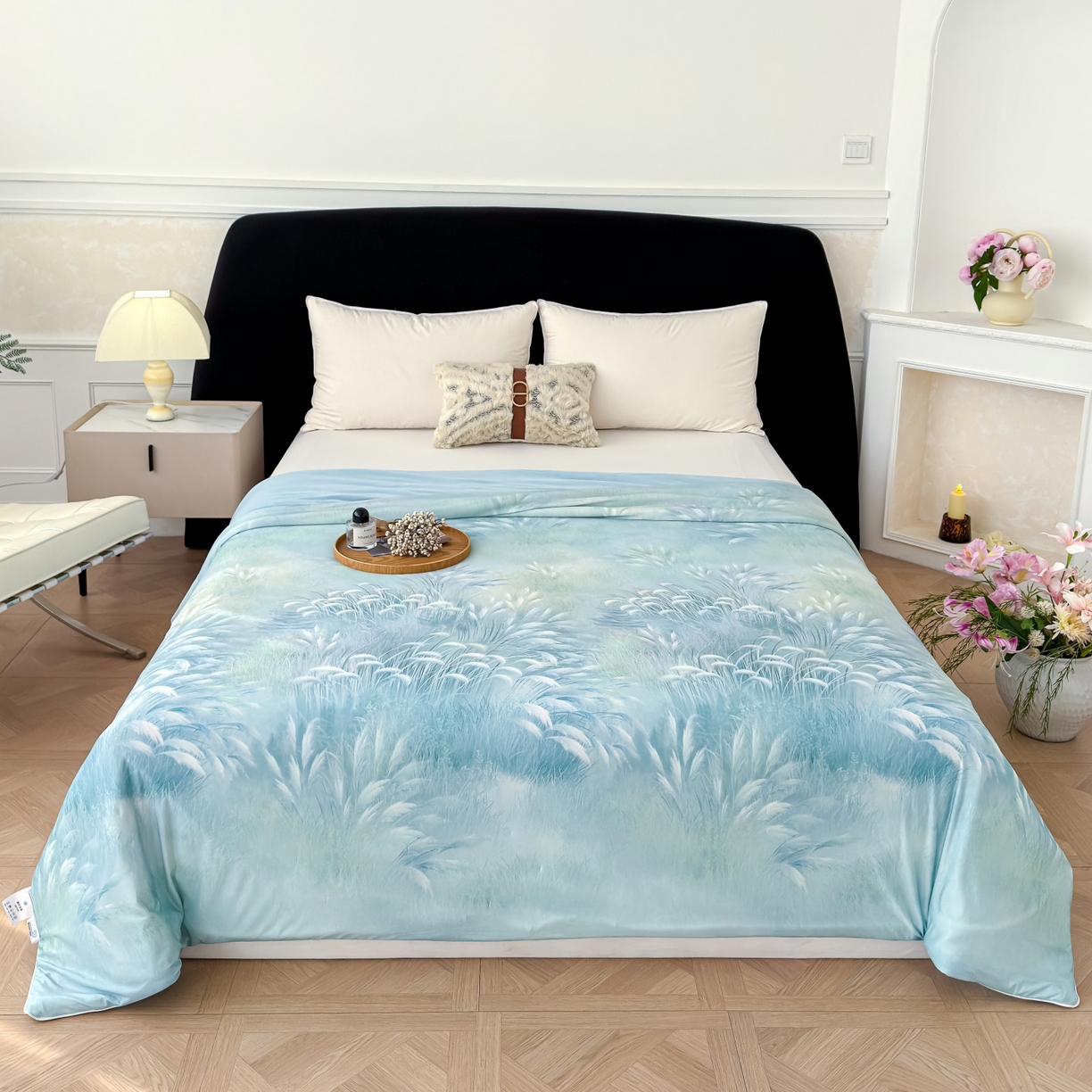 91家纺网 家纺一手货源 找家纺 归属 2026春夏新款数码印花凉感丝夏被夏凉被空调被系列 燕麦