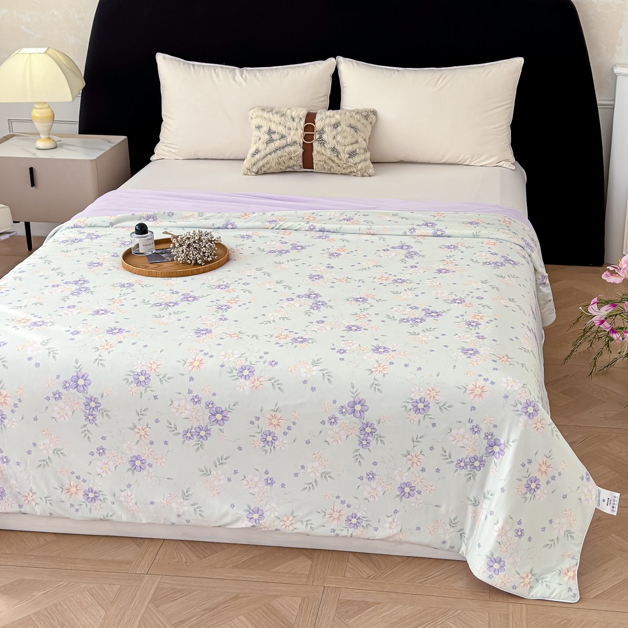 91家纺网 家纺一手货源 找家纺 归属 2026春夏新款数码印花凉感丝夏被夏凉被空调被系列 幽兰