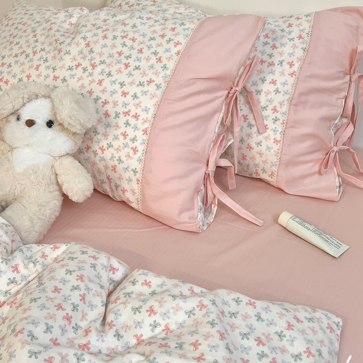 荣轩家居 2026新品韩式拼接系绳蝴蝶结工艺款四件套（铺床版） 糖果物语