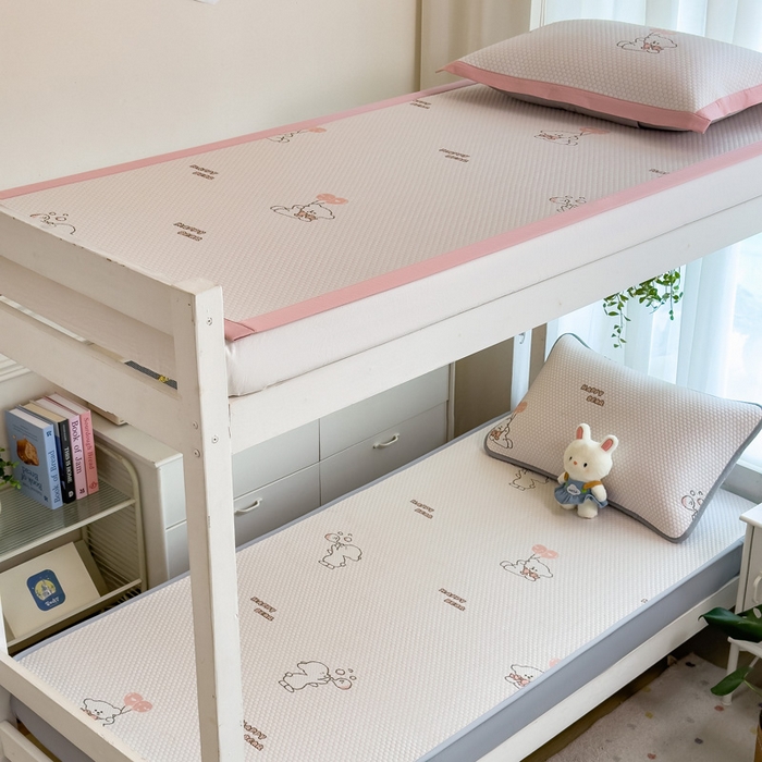 91家纺网 家纺一手货源 找家纺 凯罗 2026新款A类凉豆豆学生宿舍用床席可水洗凉席席子床席款 爱心气球-床席款