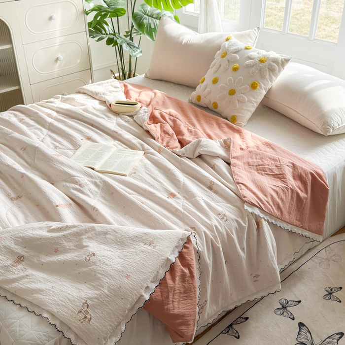 91家纺网 家纺一手货源 找家纺 云玲时尚 2026新款木棉皱皱纱夏被被子被芯 快乐小马