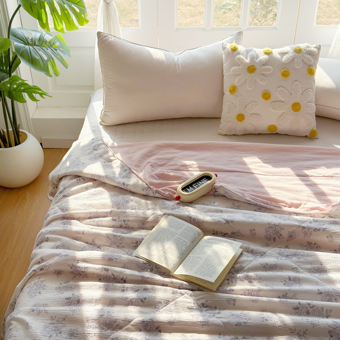 91家纺网 家纺一手货源 找家纺 云玲时尚 2026新款木棉皱皱纱夏被被子被芯 花惜止