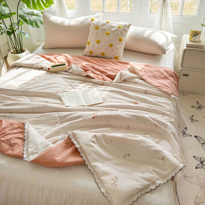 91家纺网 家纺一手货源 找家纺 云玲时尚 2026新款木棉皱皱纱夏被被子被芯 快乐小马