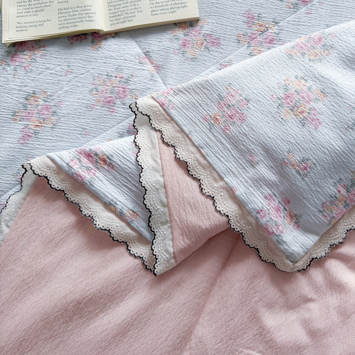 91家纺网 家纺一手货源 找家纺 云玲时尚 2026新款木棉皱皱纱夏被被子被芯 满园春紫