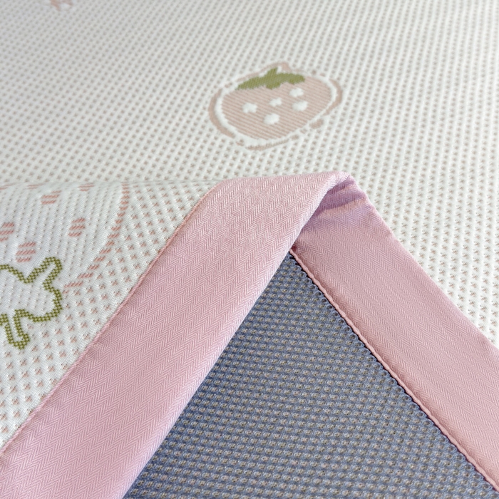 91家纺网 家纺一手货源 找家纺 凯罗 2026新款A类凉豆豆学生宿舍用床席可水洗凉席席子床席款 波点草莓-床席款