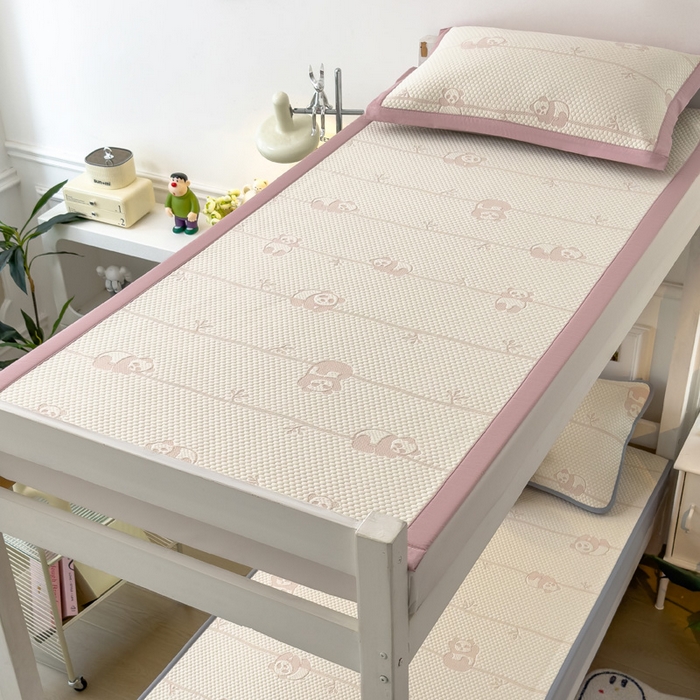 91家纺网 家纺一手货源 找家纺 凯罗 2026新款A类凉豆豆学生宿舍用床席可水洗凉席席子床席款 敦敦熊-粉-床席款