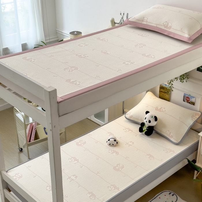 91家纺网 家纺一手货源 找家纺 凯罗 2026新款A类凉豆豆学生宿舍用床席可水洗凉席席子床席款 敦敦熊-粉-床席款