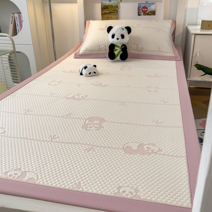 91家纺网 家纺一手货源 找家纺 凯罗 2026新款A类凉豆豆学生宿舍用床席可水洗凉席席子床席款 敦敦熊-粉-床席款