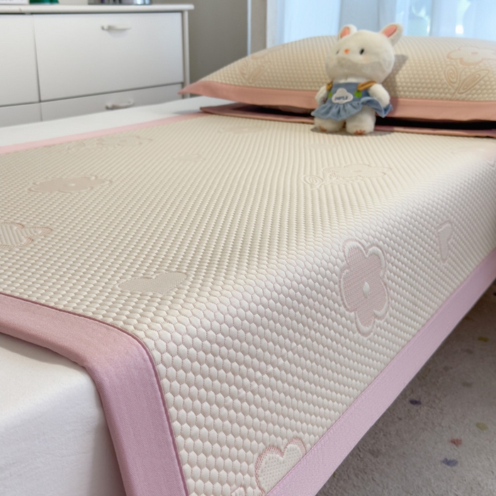 91家纺网 家纺一手货源 找家纺 凯罗 2026新款A类凉豆豆学生宿舍用床席可水洗凉席席子床席款 花儿朵朵-粉-床席款