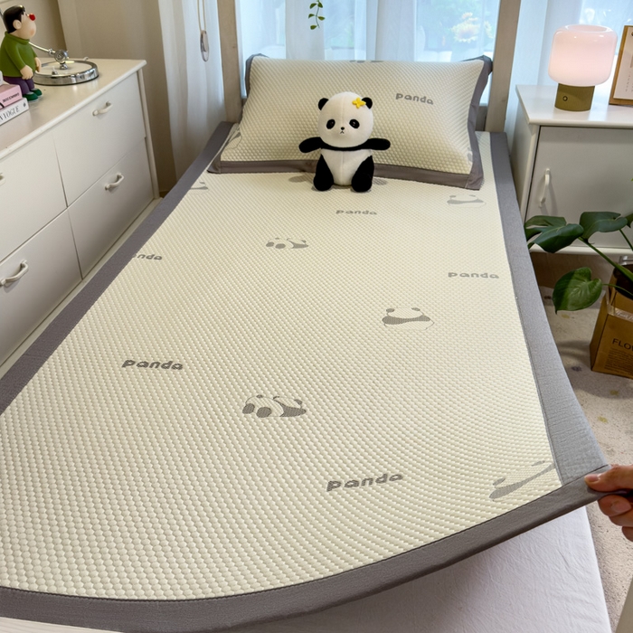 91家纺网 家纺一手货源 找家纺 凯罗 2026新款A类凉豆豆学生宿舍用床席可水洗凉席席子床席款 盼盼乐园-床席款