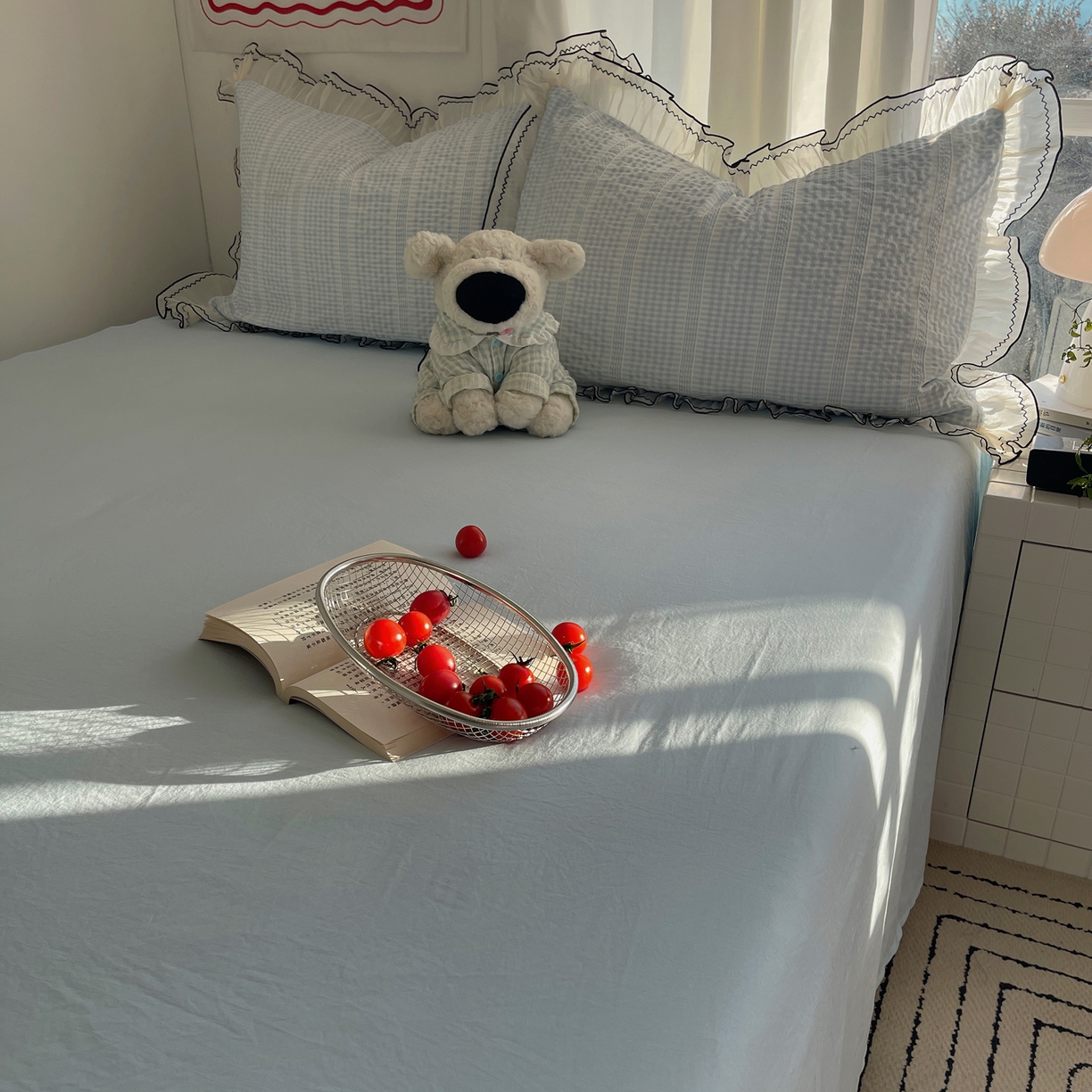 91家纺网 家纺一手货源 找家纺 首尔家纺 2026春夏新款小清新色织提花格子花边款床单床盖款四件套蜜格系列 蜜格-天蓝