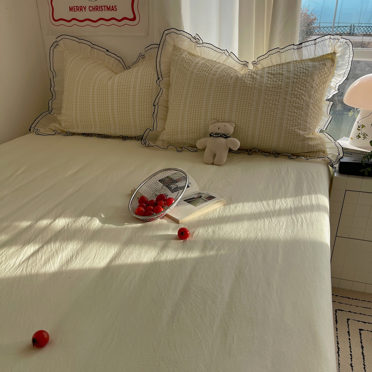 91家纺网 家纺一手货源 找家纺 首尔家纺 2026春夏新款小清新色织提花格子花边款床单床盖款四件套蜜格系列 蜜格-浅黄