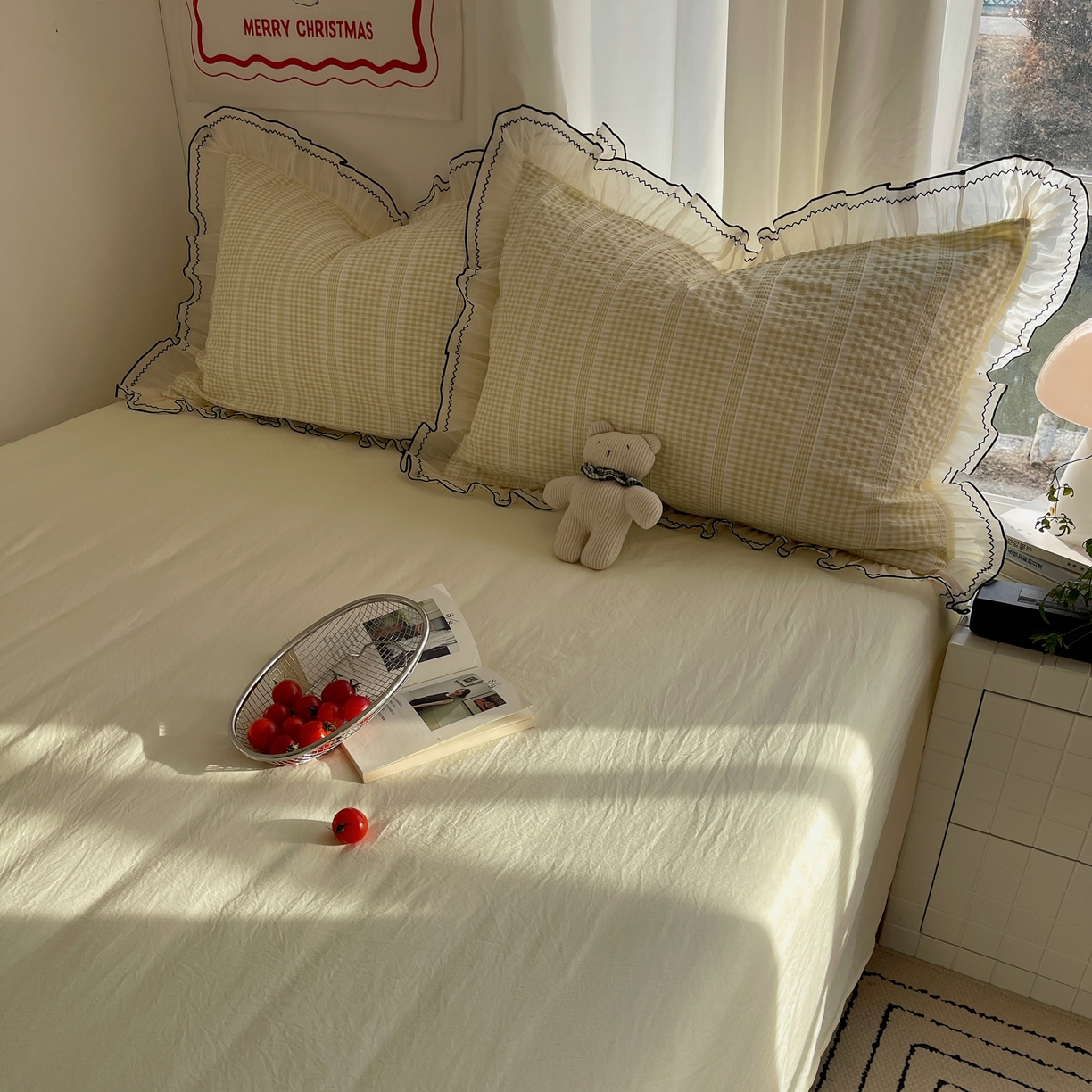 91家纺网 家纺一手货源 找家纺 首尔家纺 2026春夏新款小清新色织提花格子花边款床单床盖款四件套蜜格系列 蜜格-浅黄