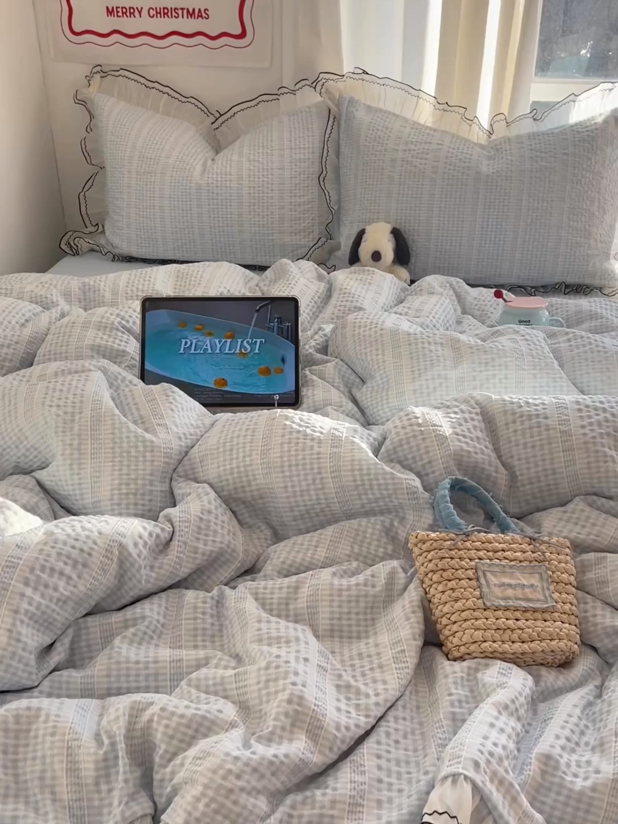 91家纺网 家纺一手货源 找家纺 首尔家纺 2026春夏新款小清新色织提花格子花边款床单床盖款四件套蜜格系列 蜜格-天蓝