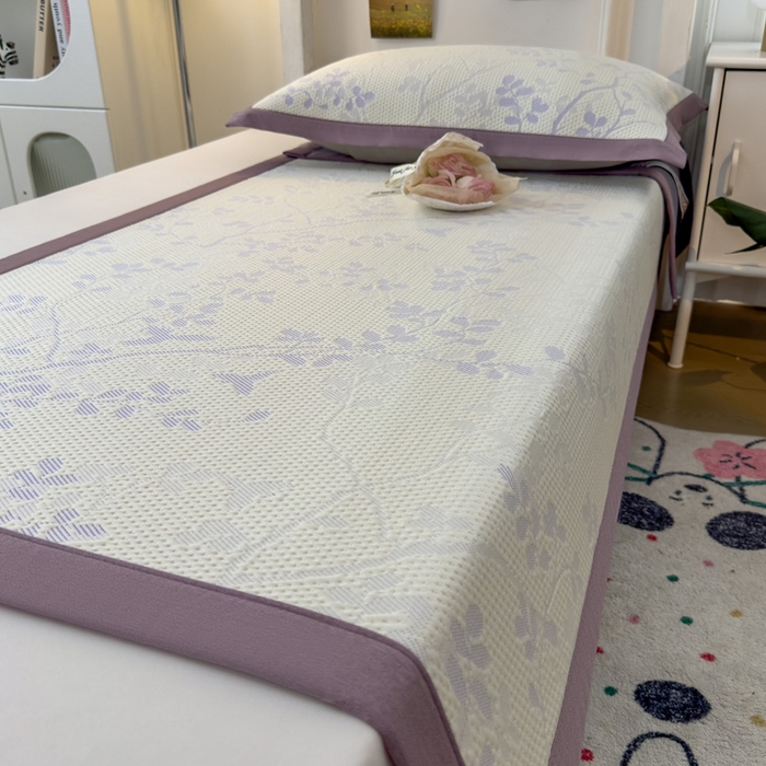 91家纺网 家纺一手货源 找家纺 凯罗 2026新款A类凉豆豆学生宿舍用床席可水洗凉席席子床席款 纤藤集-紫-床席款