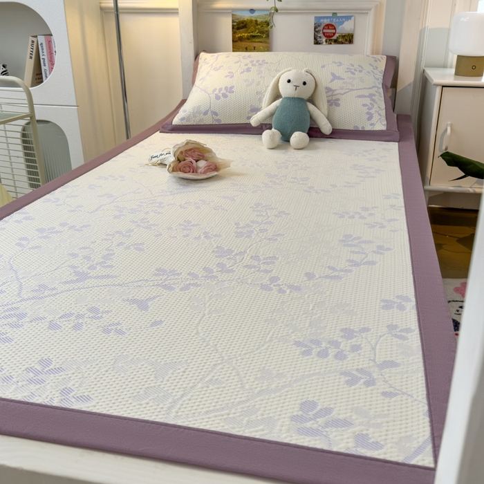 91家纺网 家纺一手货源 找家纺 凯罗 2026新款A类凉豆豆学生宿舍用床席可水洗凉席席子床席款 纤藤集-紫-床席款