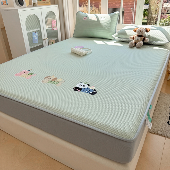 91家纺网 家纺一手货源 找家纺 （总）凯罗 2026新款华夫格凉泡泡绣花凉席席子-床笠款