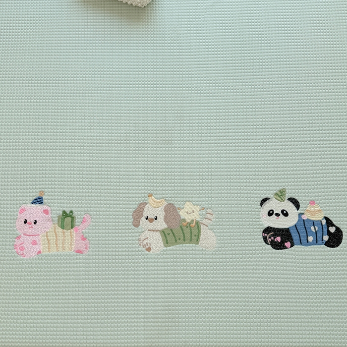 91家纺网 家纺一手货源 找家纺 （总）凯罗 2026新款华夫格凉泡泡绣花凉席席子-床笠款