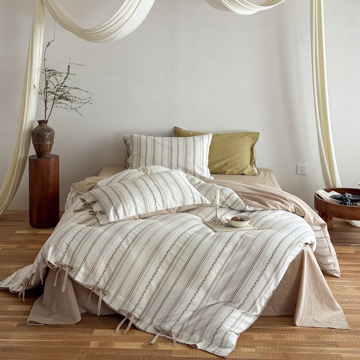 91家纺网 家纺一手货源 找家纺 华超针织 2026新款全棉剪花绑带款四件套-阿尔玛 阿尔玛 卡其