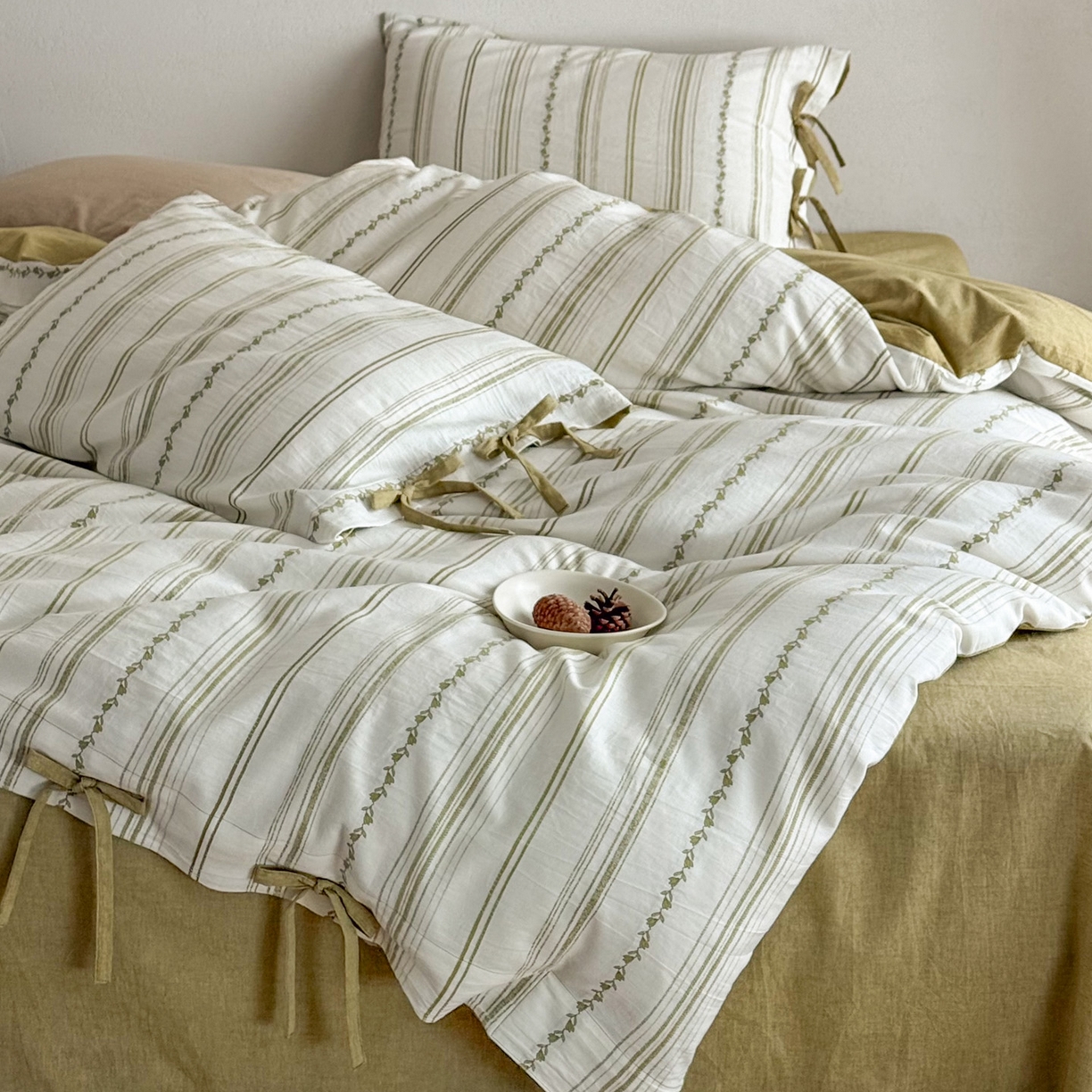 91家纺网 家纺一手货源 找家纺 华超针织 2026新款全棉剪花绑带款四件套-阿尔玛 阿尔玛 绿