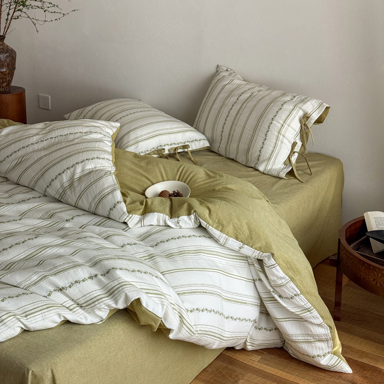 91家纺网 家纺一手货源 找家纺 华超针织 2026新款全棉剪花绑带款四件套-阿尔玛 阿尔玛 绿