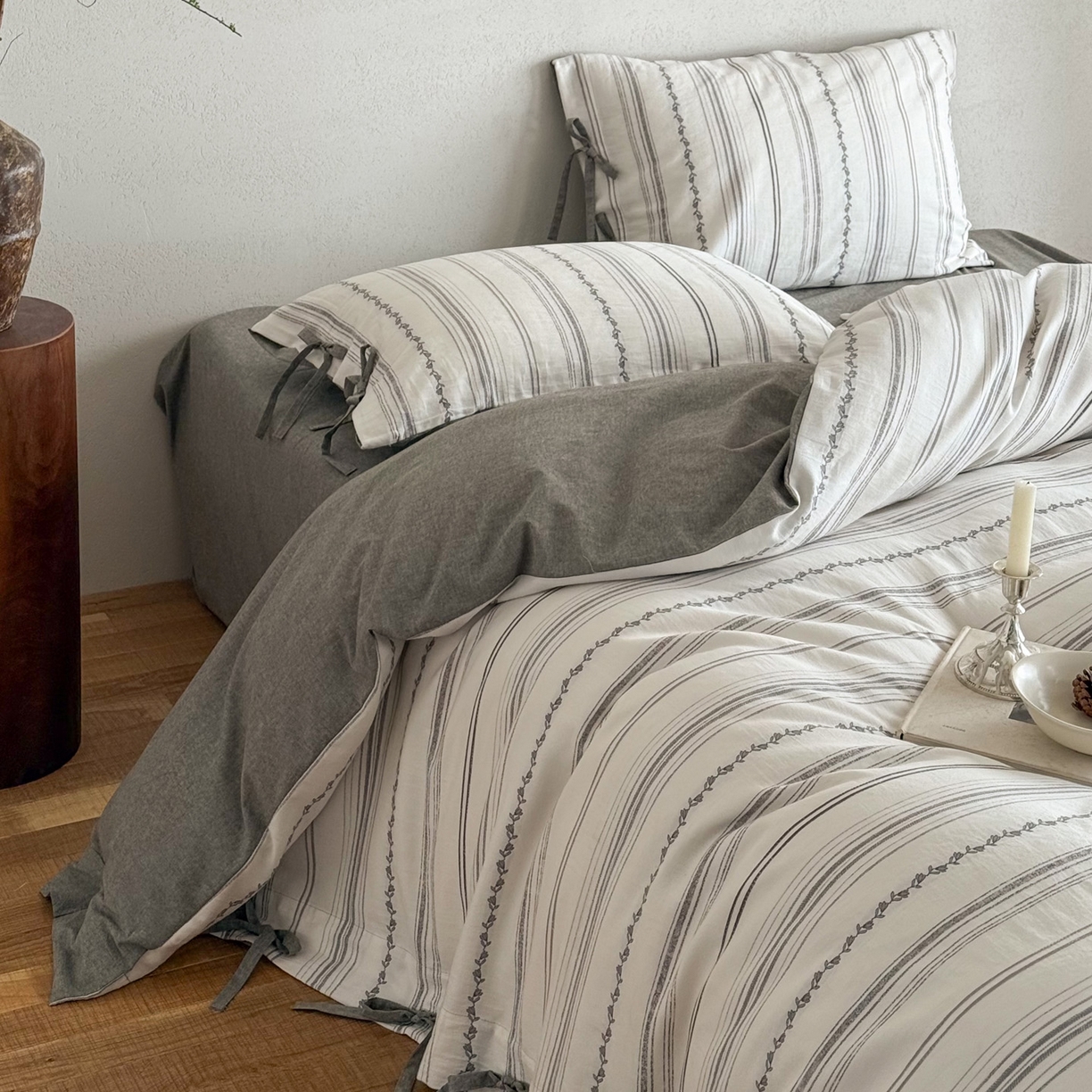 91家纺网 家纺一手货源 找家纺 华超针织 2026新款全棉剪花绑带款四件套-阿尔玛 阿尔玛 灰