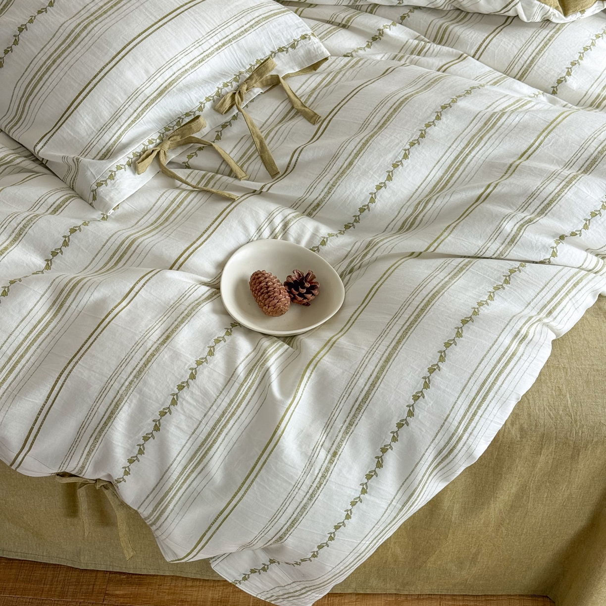 91家纺网 家纺一手货源 找家纺 华超针织 2026新款全棉剪花绑带款四件套-阿尔玛 阿尔玛 绿