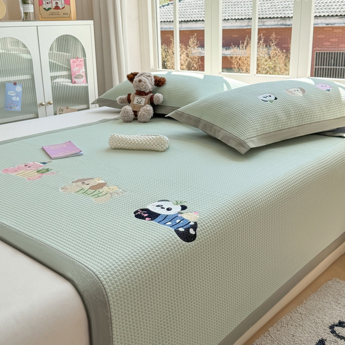 91家纺网 家纺一手货源 找家纺 （总）凯罗 2026新款华夫格凉泡泡绣花凉席席子-床席款