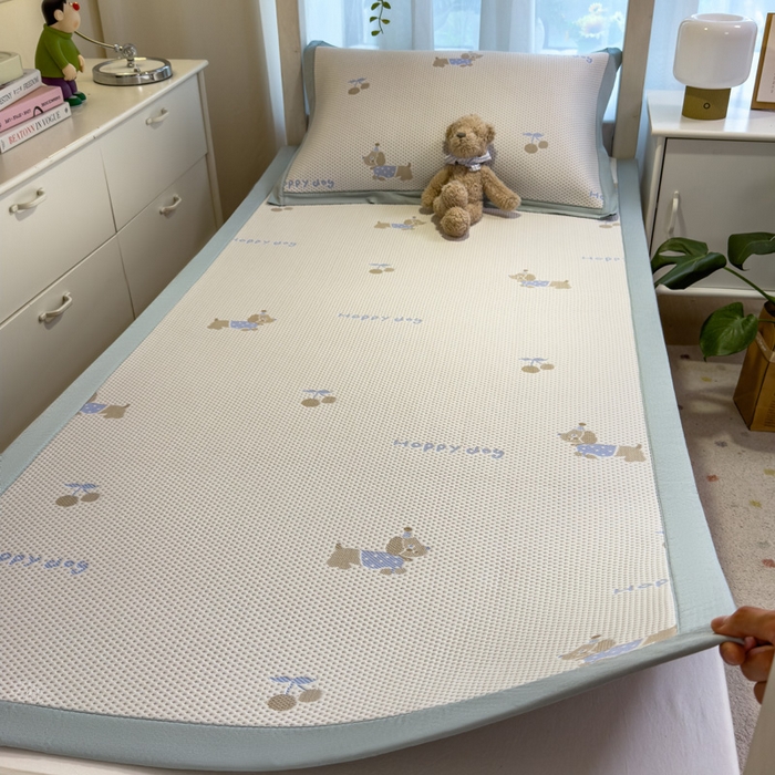 91家纺网 家纺一手货源 找家纺 凯罗 2026新款A类凉豆豆学生宿舍用床席可水洗凉席席子床席款 小萌狗-床席款