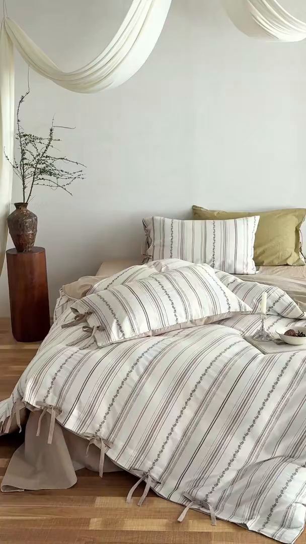 91家纺网 家纺一手货源 找家纺 华超针织 2026新款全棉剪花绑带款四件套-阿尔玛 阿尔玛 卡其