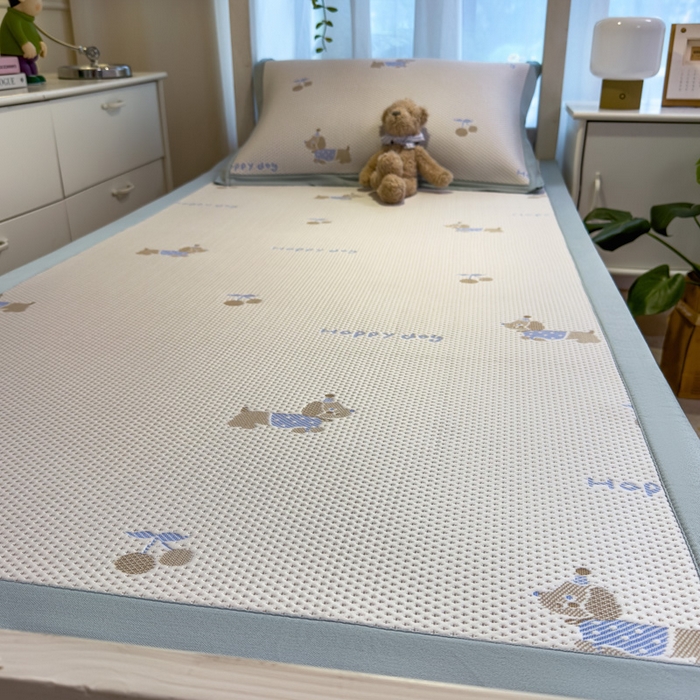 91家纺网 家纺一手货源 找家纺 凯罗 2026新款A类凉豆豆学生宿舍用床席可水洗凉席席子床席款 小萌狗-床席款