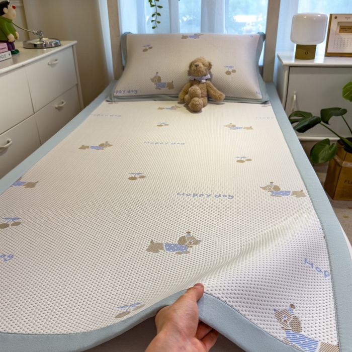 91家纺网 家纺一手货源 找家纺 凯罗 2026新款A类凉豆豆学生宿舍用床席可水洗凉席席子床席款 小萌狗-床席款