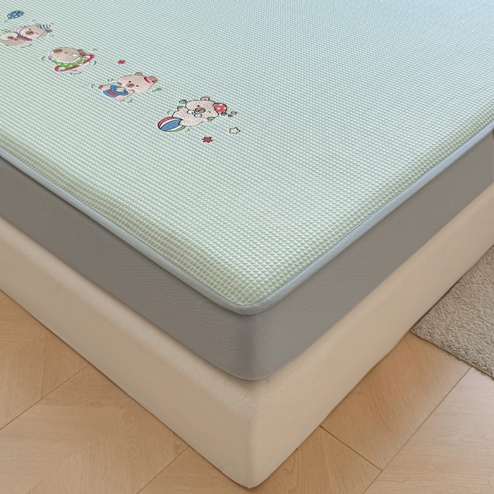 91家纺网 家纺一手货源 找家纺 凯罗 2026新款华夫格凉泡泡绣花凉席席子-床笠款 卡皮巴拉