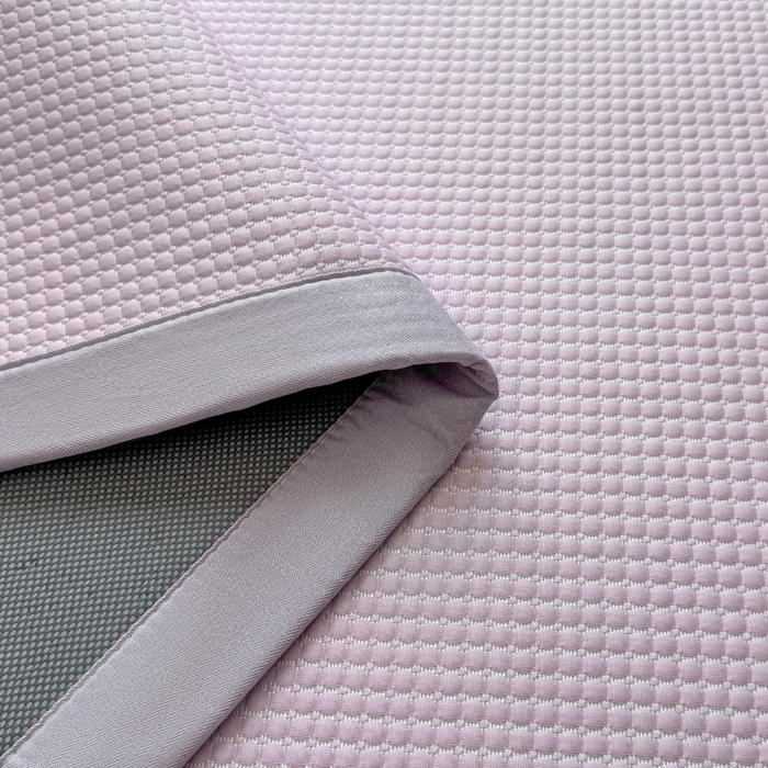 91家纺网 家纺一手货源 找家纺 凯罗 2026新款华夫格凉泡泡绣花凉席席子-床席款 乐享狂嗨-紫