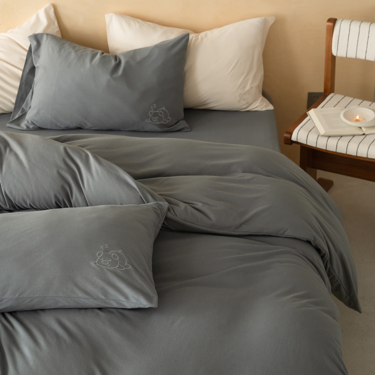 91家纺网 家纺一手货源 找家纺 （总）华超针织 2026新款全棉天竺棉针织刺绣四件套-猪事顺利