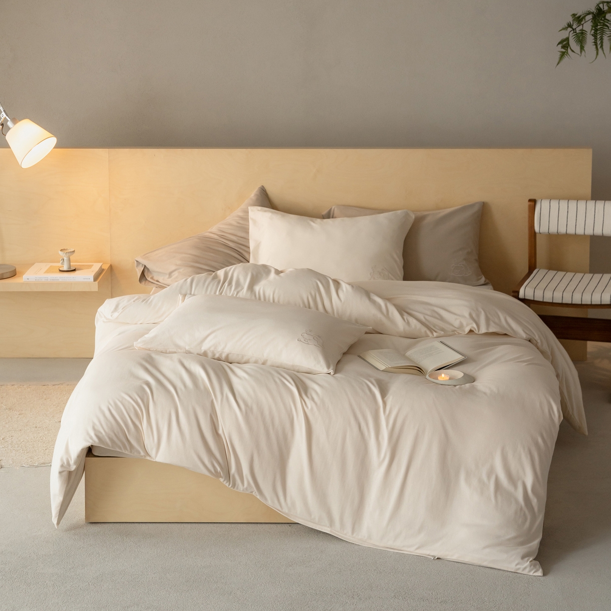 91家纺网 家纺一手货源 找家纺 华超针织 2026新款全棉天竺棉针织刺绣四件套-猪事顺利 猪事顺利-米白