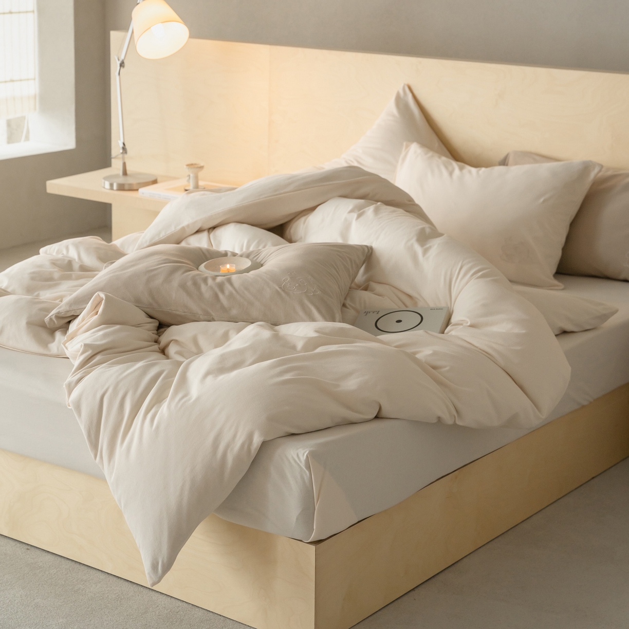 91家纺网 家纺一手货源 找家纺 华超针织 2026新款全棉天竺棉针织刺绣四件套-猪事顺利 猪事顺利-米白