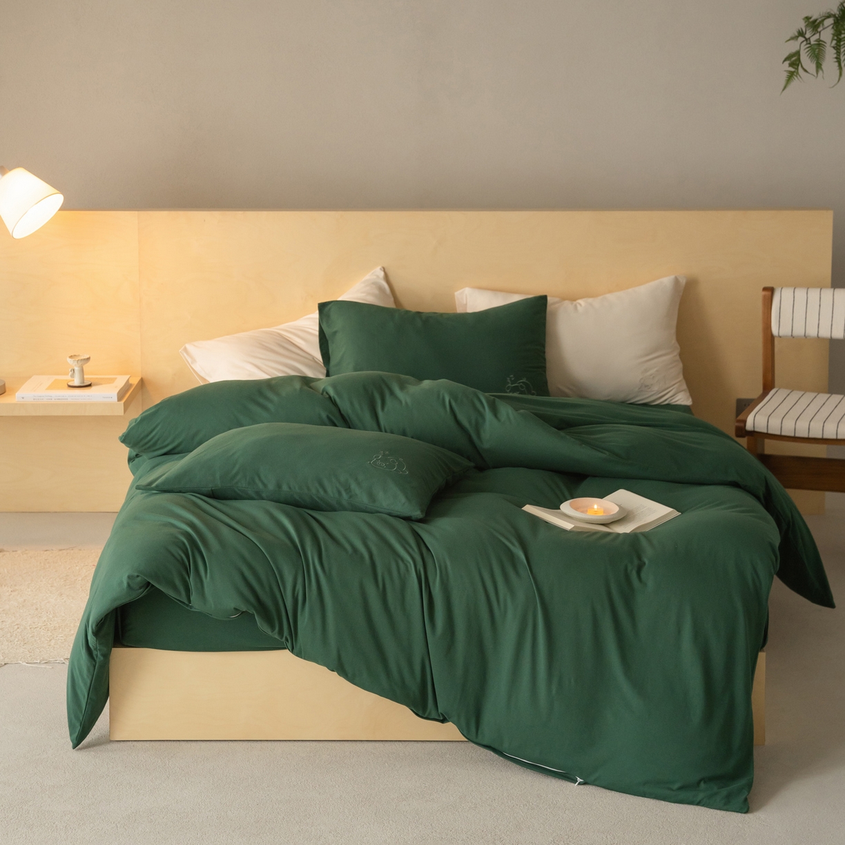 91家纺网 家纺一手货源 找家纺 华超针织 2026新款全棉天竺棉针织刺绣四件套-猪事顺利 猪事顺利-墨绿