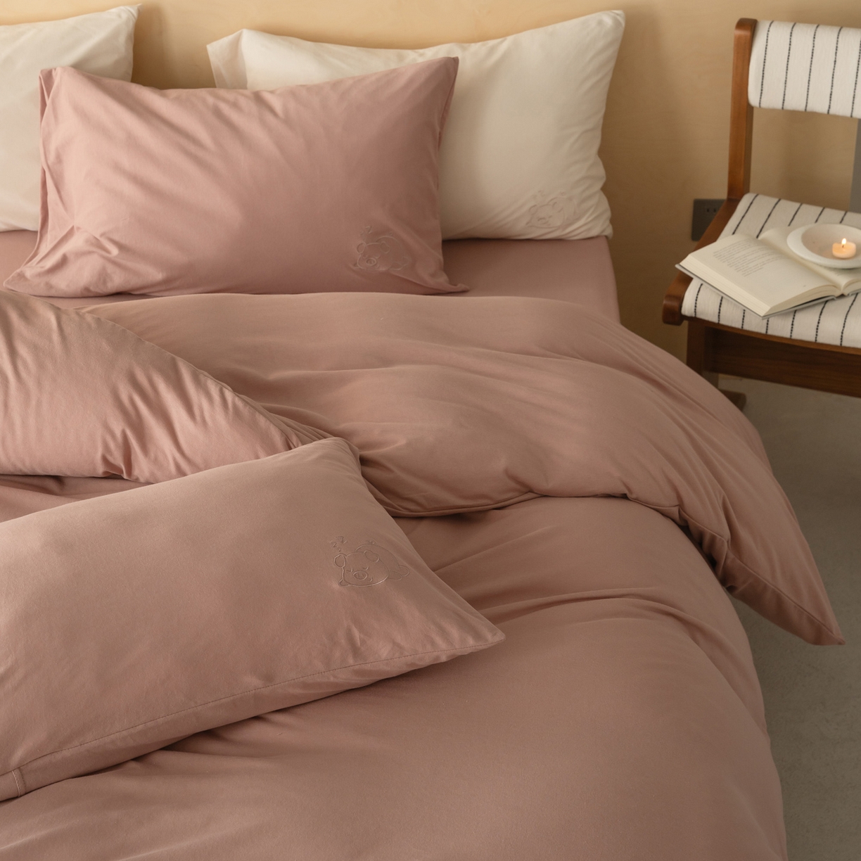 华超针织 2026新款全棉天竺棉针织刺绣四件套-猪事顺利 猪事顺利-紫粉